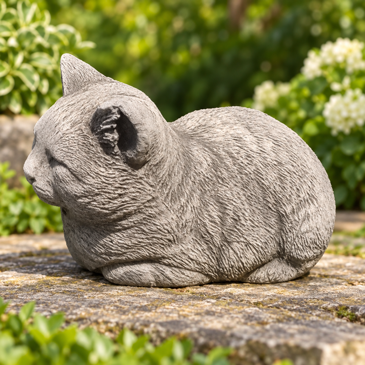 Art Decor Produktbild final 2026-09-24 | G318K | Steinguss-Figur Katze gehockt klein