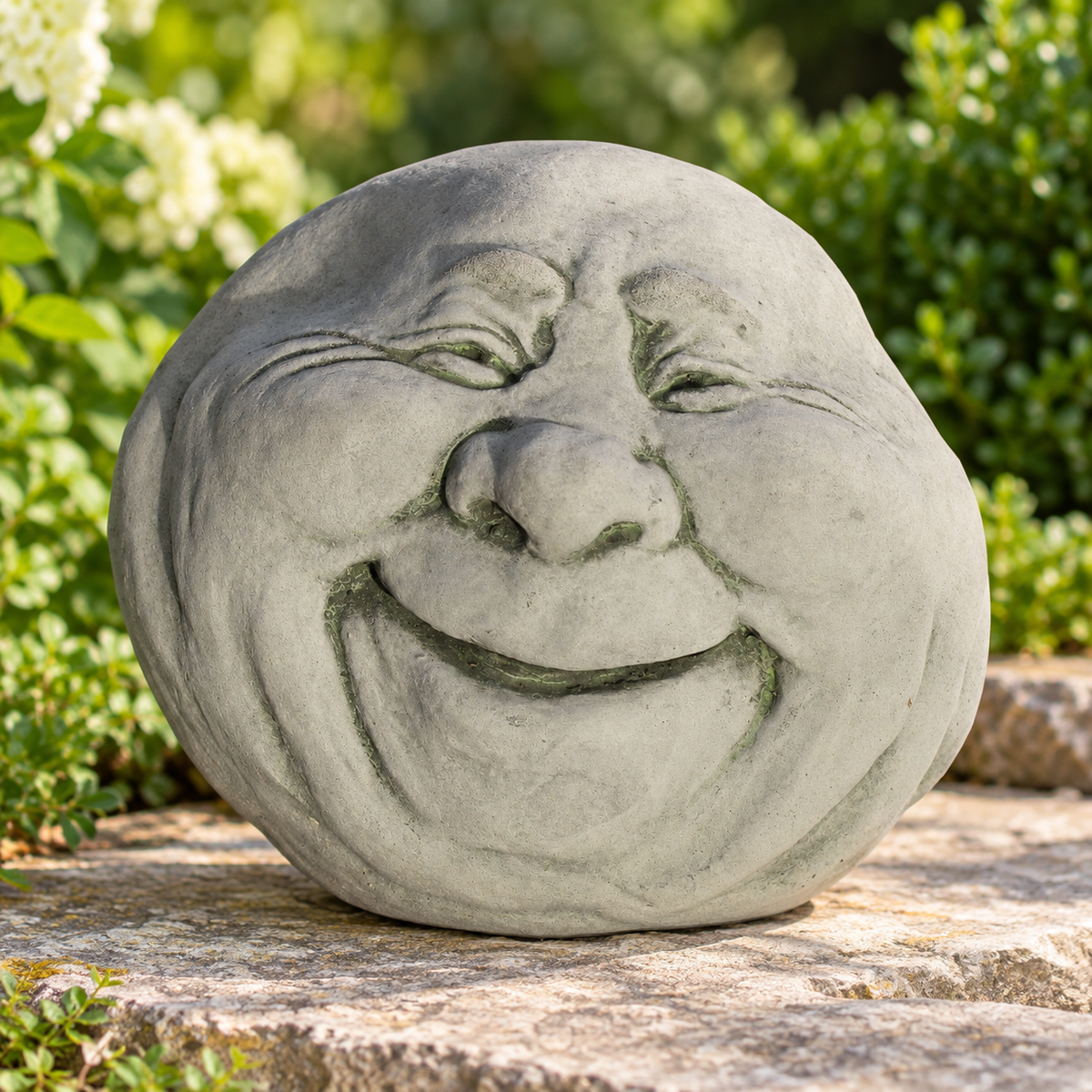 Art Decor Produktbild final 2026-09-24 | G541 | Steinguss Gesicht ein Auge zu